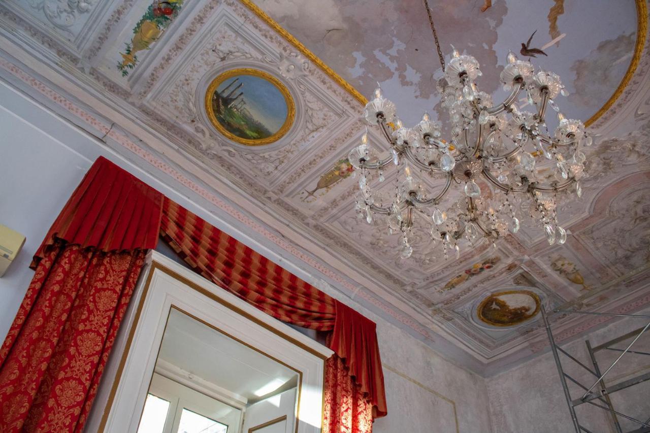 Le Stanze Del Vicere Boutique Hotel 나폴리 외부 사진