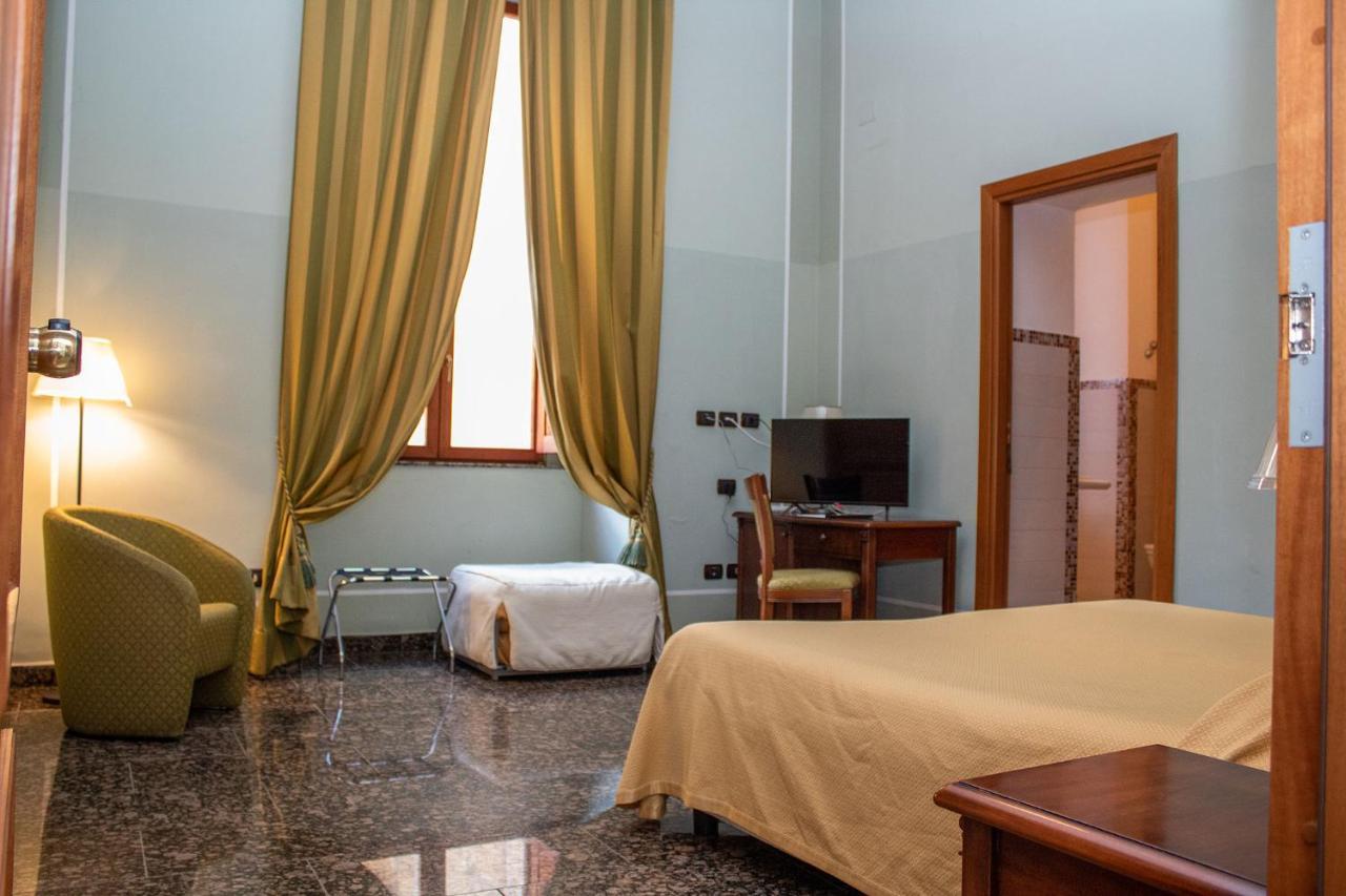 Le Stanze Del Vicere Boutique Hotel 나폴리 외부 사진