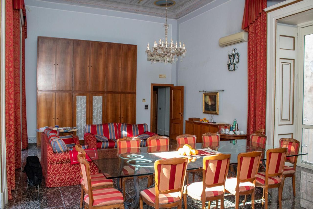 Le Stanze Del Vicere Boutique Hotel 나폴리 외부 사진
