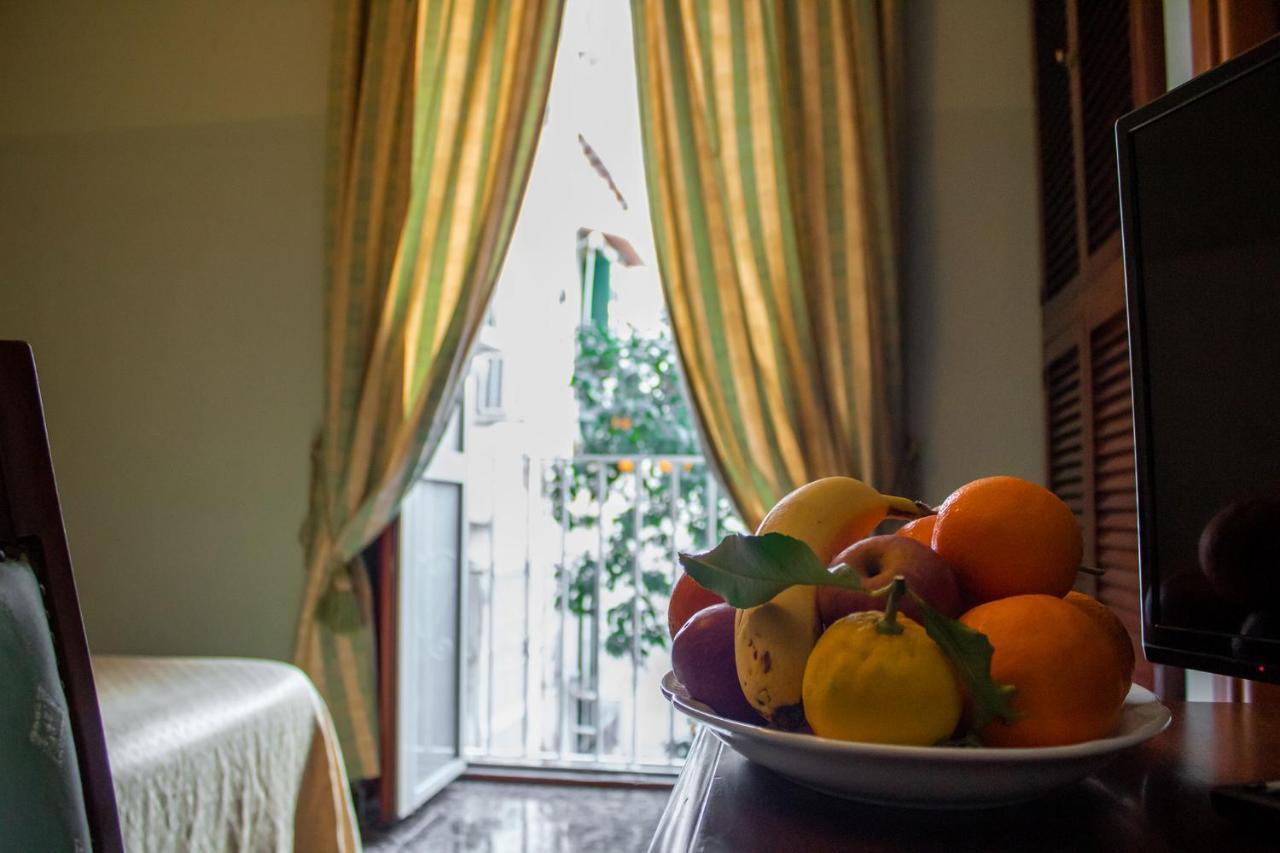Le Stanze Del Vicere Boutique Hotel 나폴리 외부 사진
