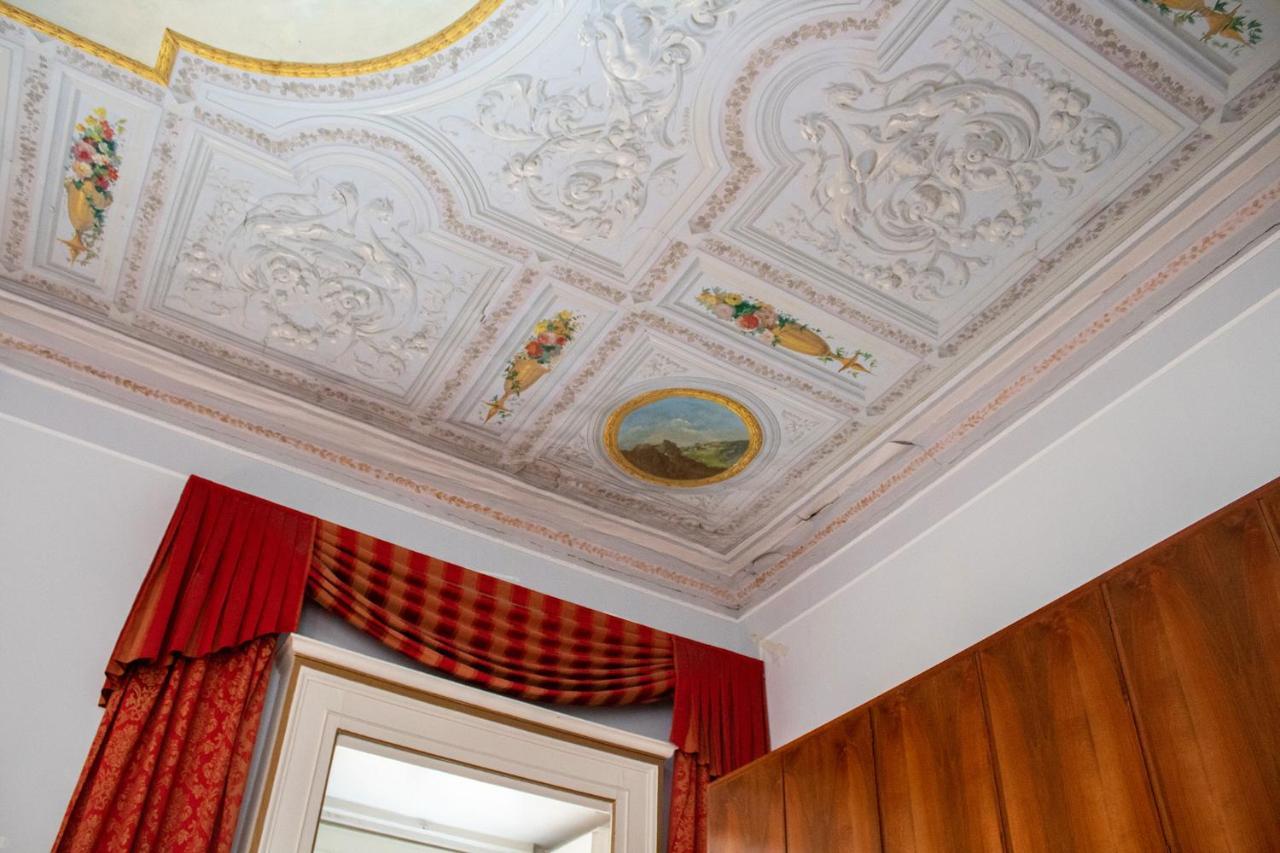 Le Stanze Del Vicere Boutique Hotel 나폴리 외부 사진