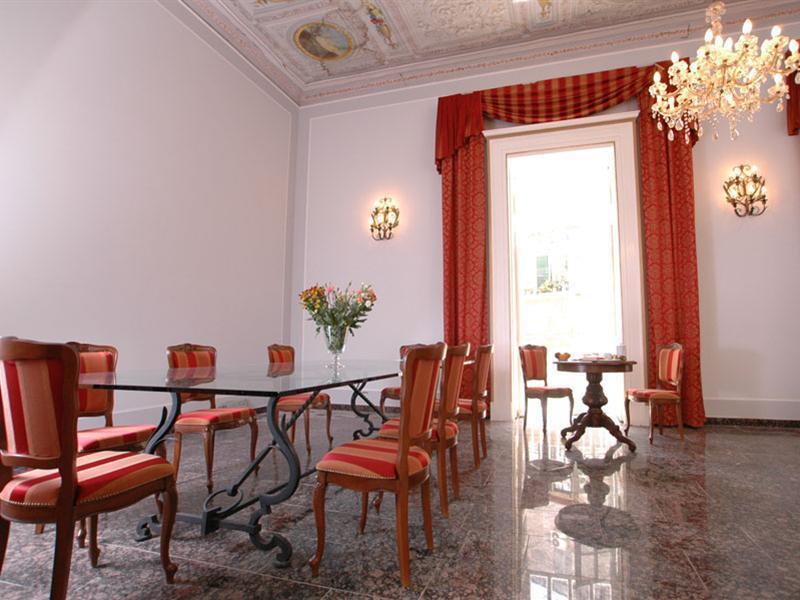 Le Stanze Del Vicere Boutique Hotel 나폴리 외부 사진
