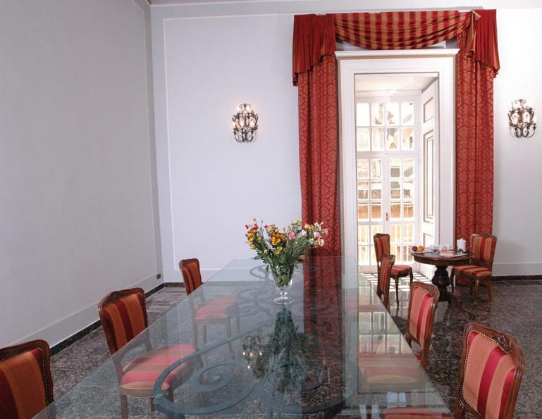 Le Stanze Del Vicere Boutique Hotel 나폴리 외부 사진